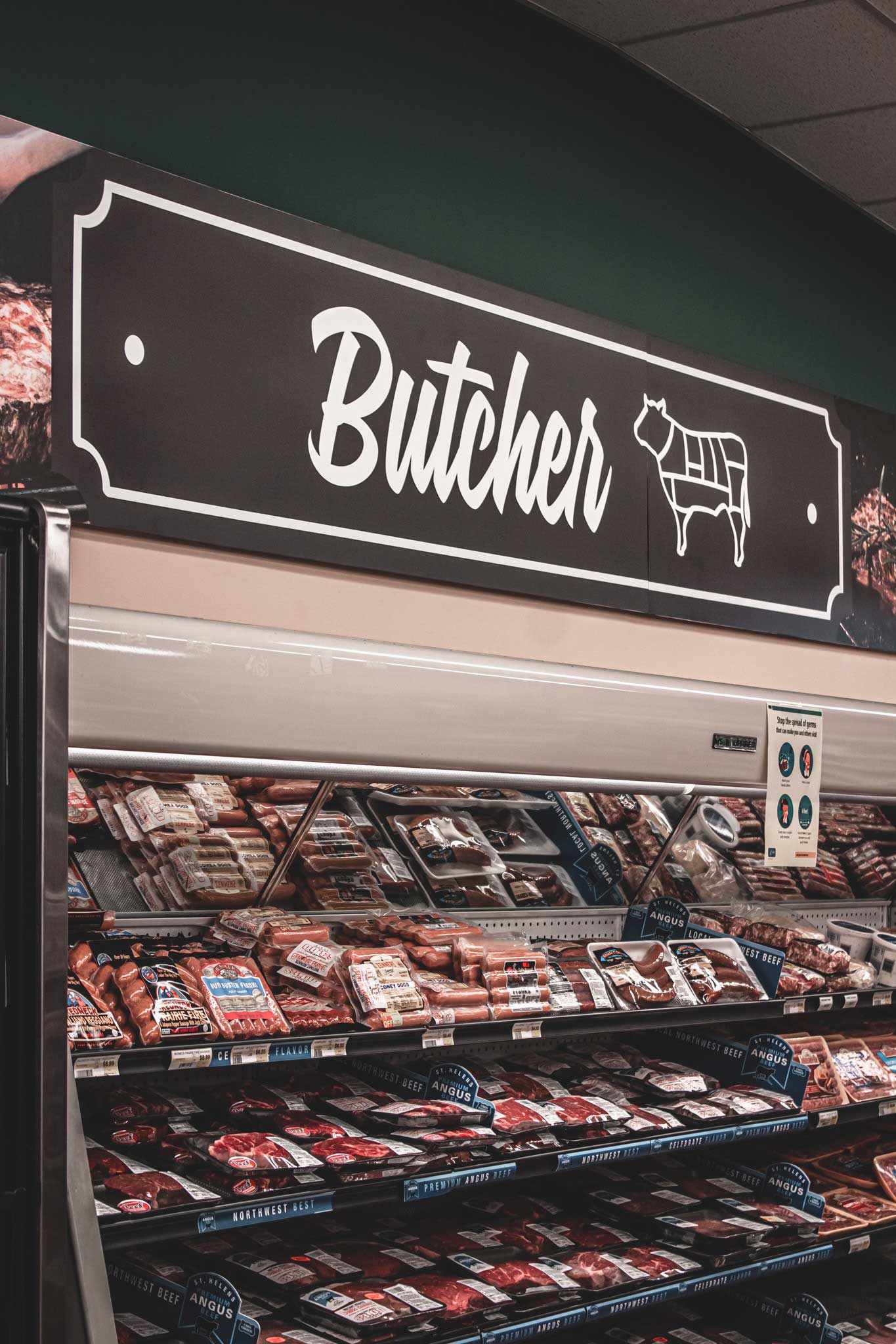 grocery-darrington-iga-interior-wayfinding-sign-butcher